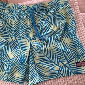 Men’s Vineyard Vines swim shorts
